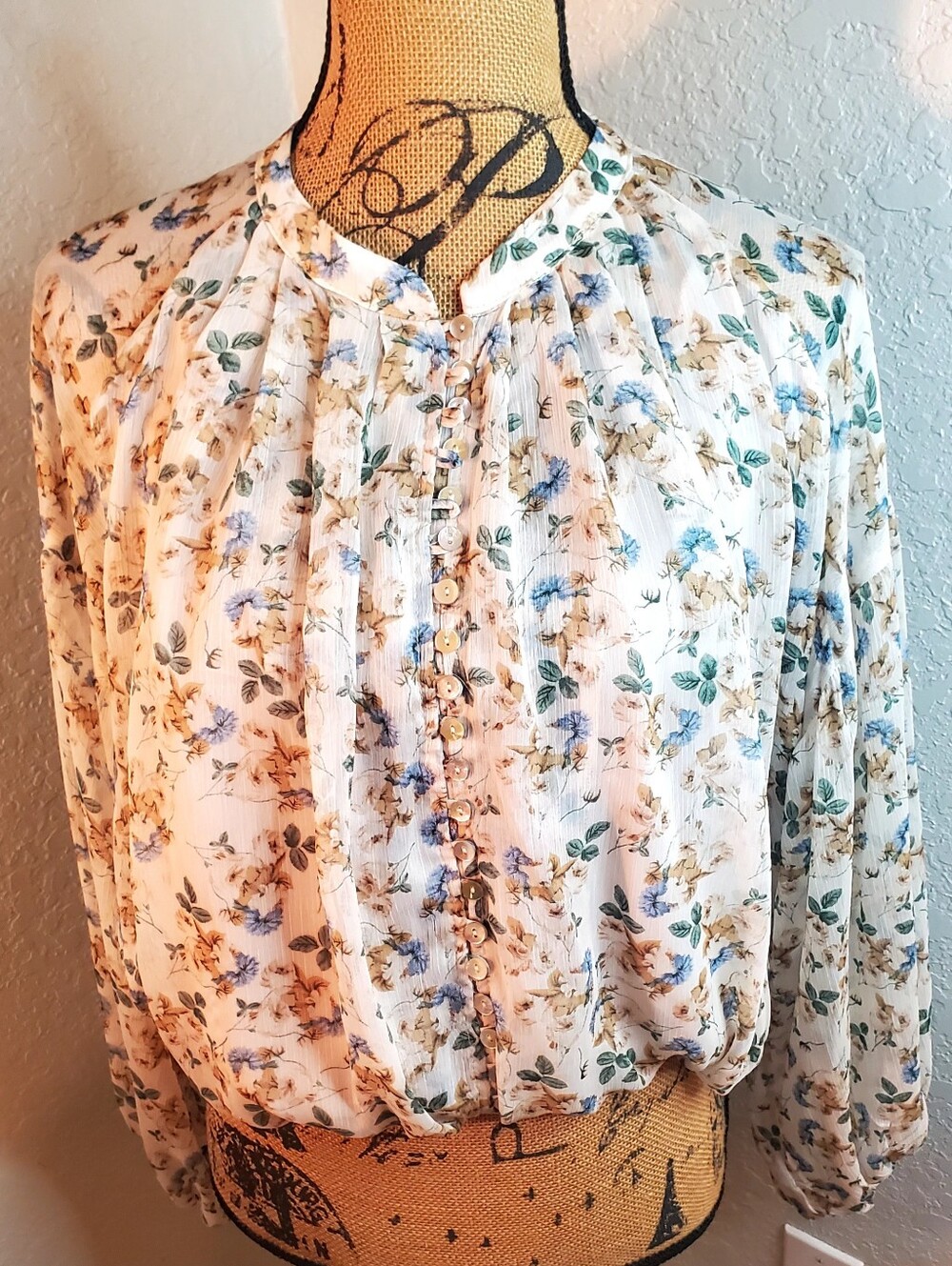 Dress Forum Cream Floral Button-Up Blouse with Blue and Tan Accents